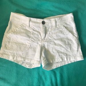 Size 5 white Union Bay shorts